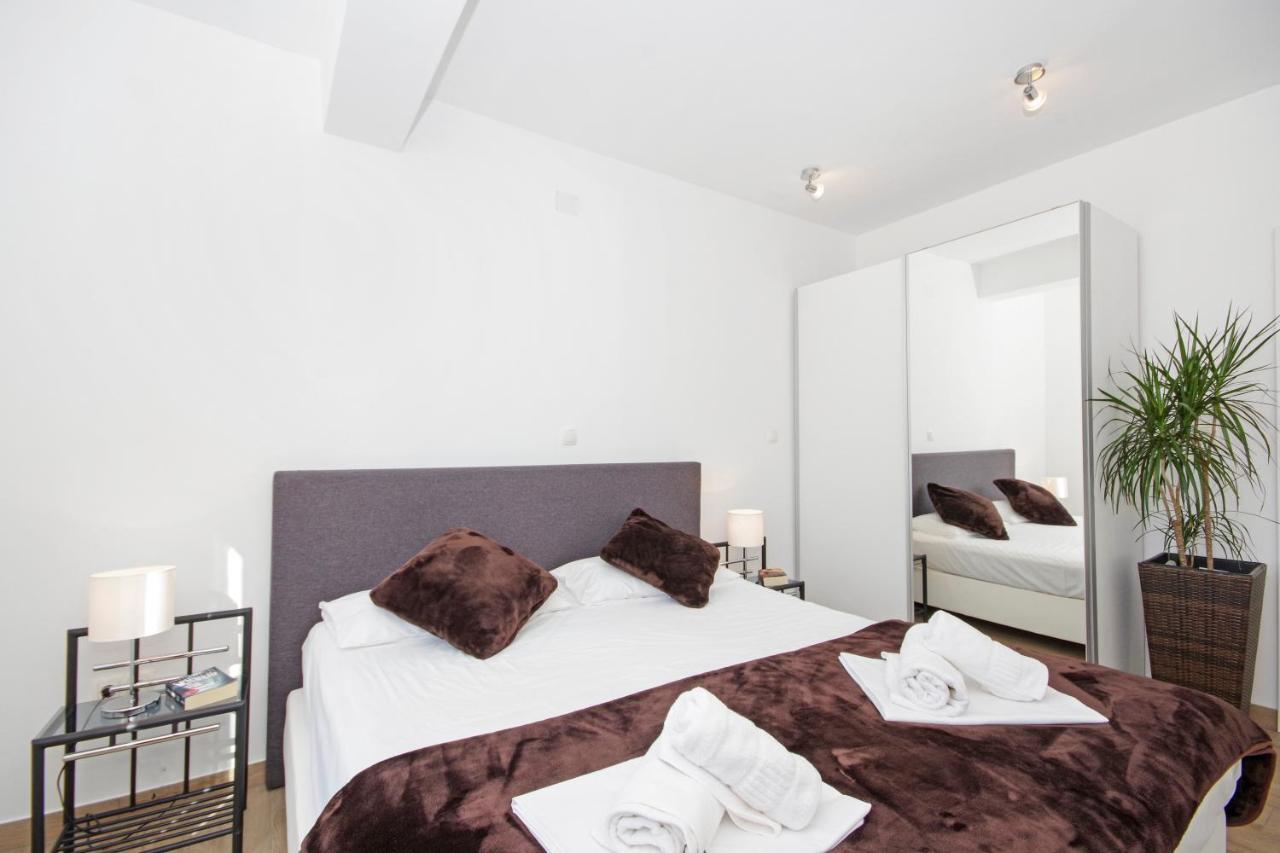 Apartment Laura Привлака Екстериор снимка