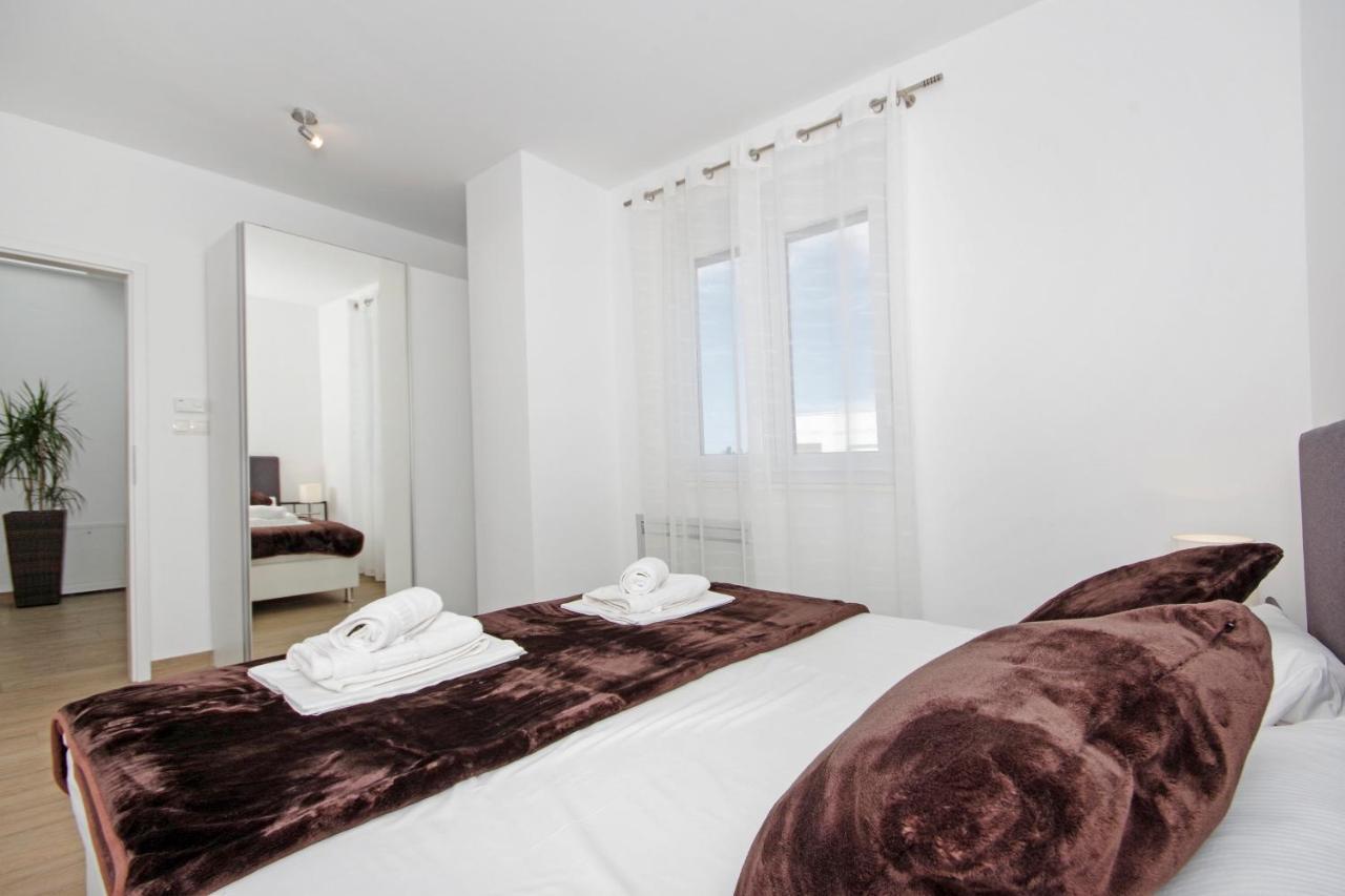 Apartment Laura Привлака Екстериор снимка